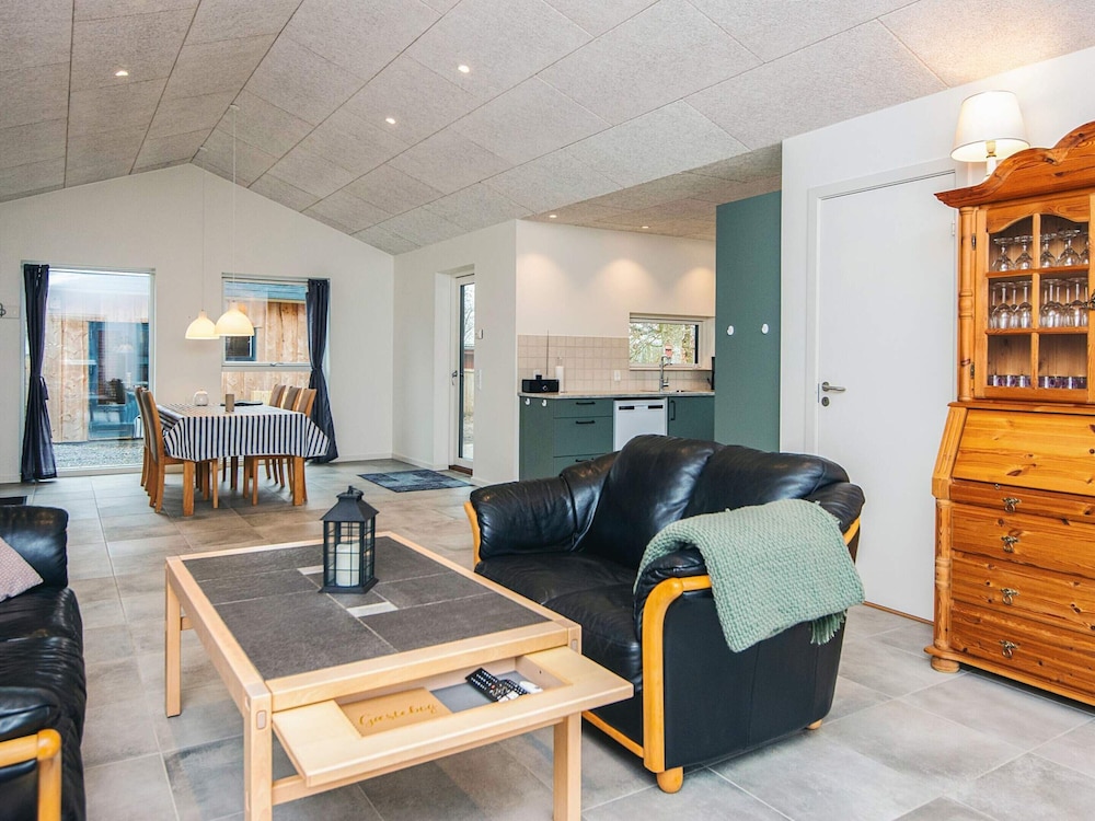 4 Star Holiday Home in Farvang