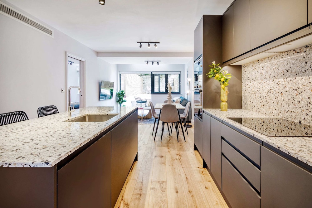 Coleherne Road Residence II