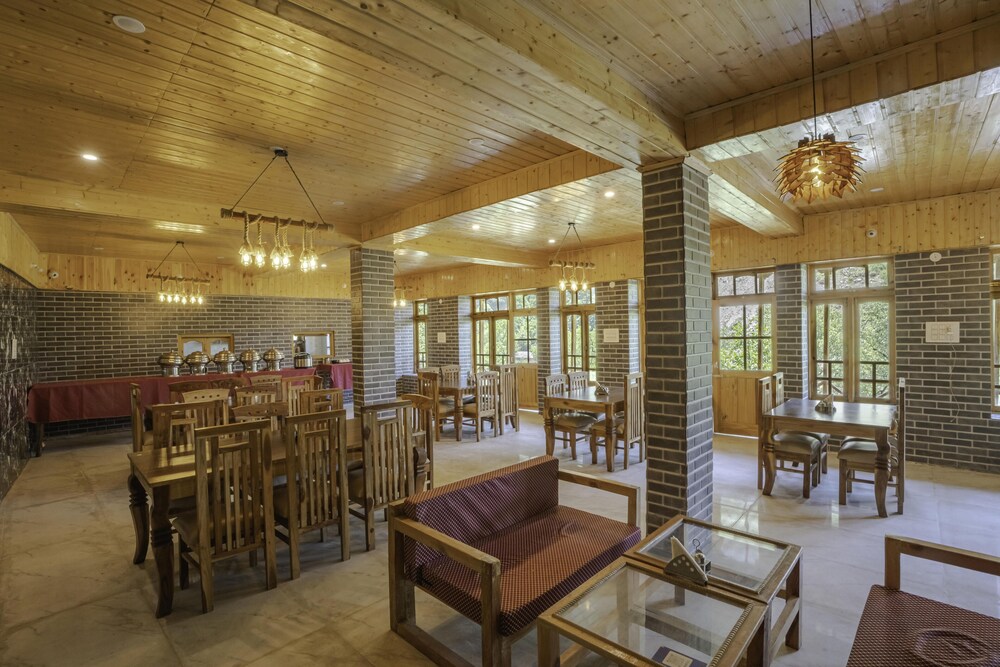 Tirthan Village Resort