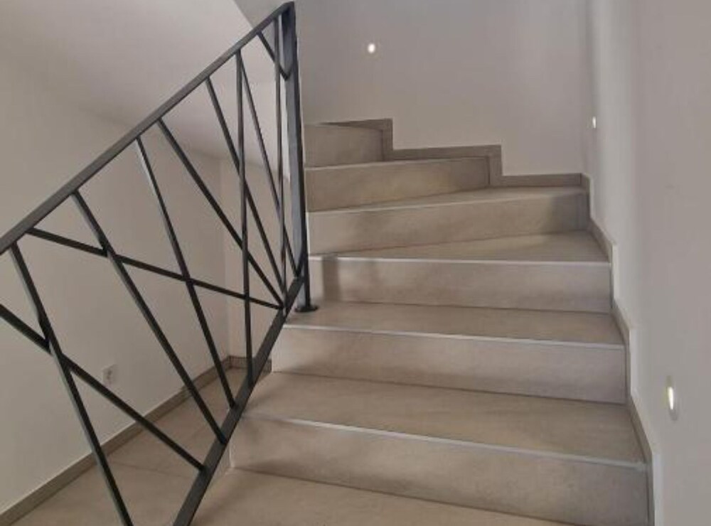 Villa Sunrise With Outdoor Pool