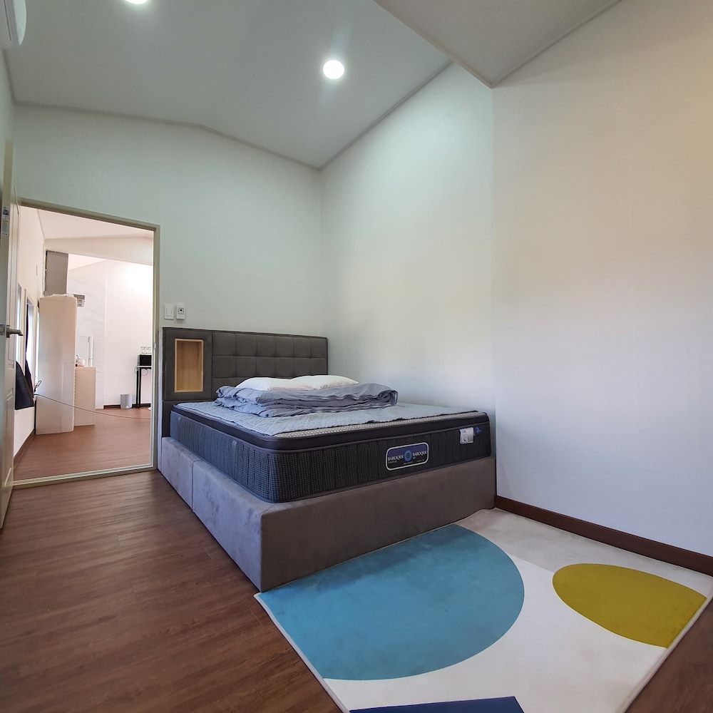 On The Stone Guesthouse 1 - Hostel 32