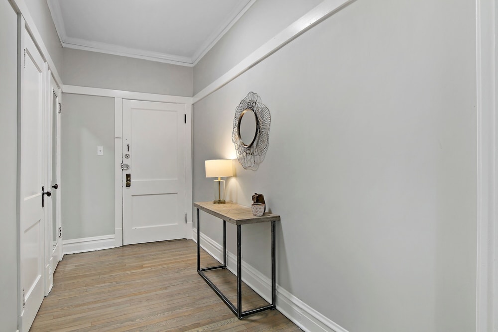 Radiant 2BR - Springfield 04-2
