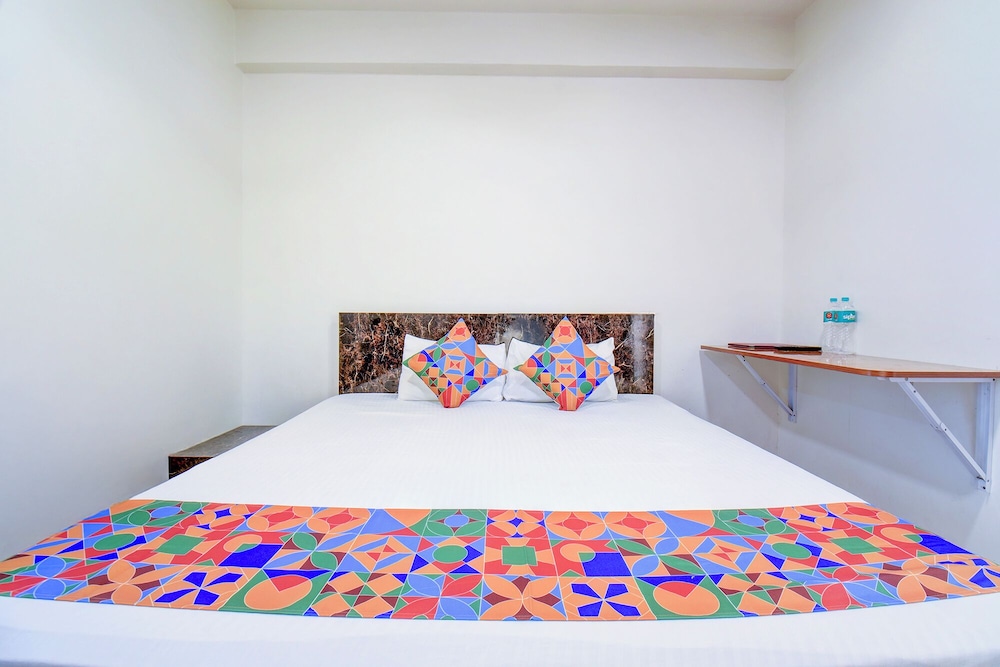 Fabhotel World King