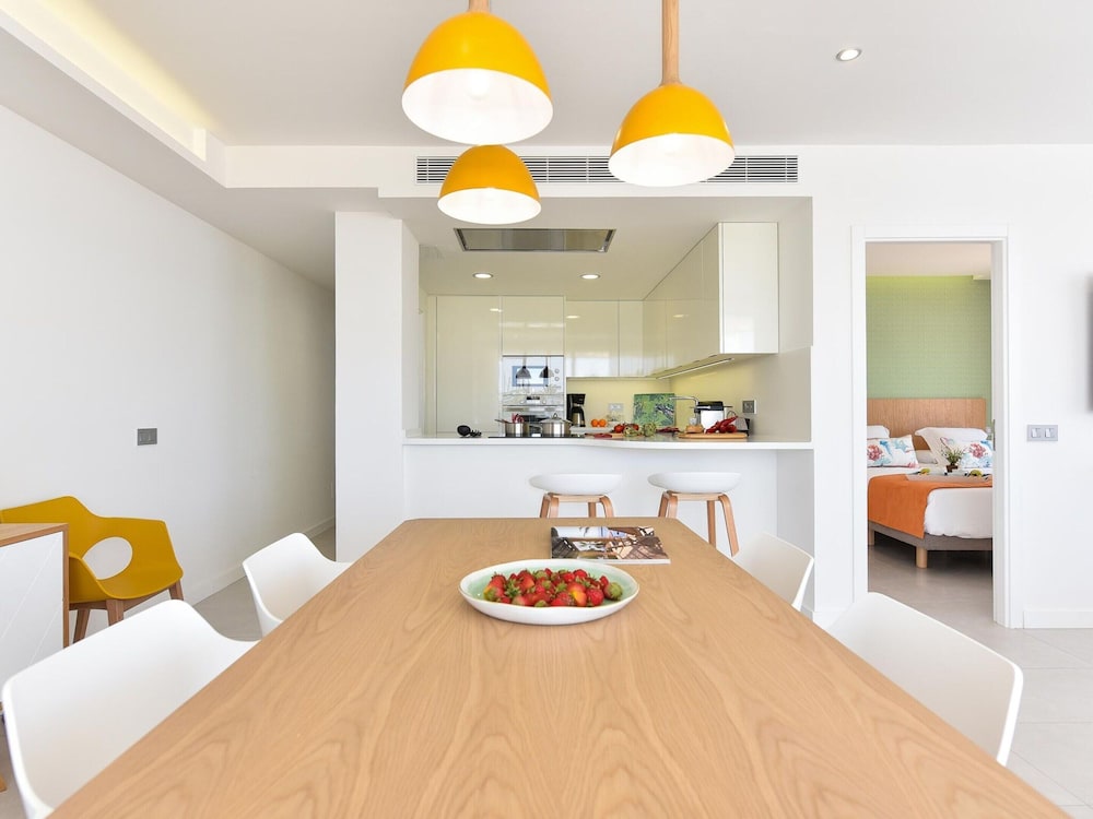Apartment Mogan With Stunning Beach Views