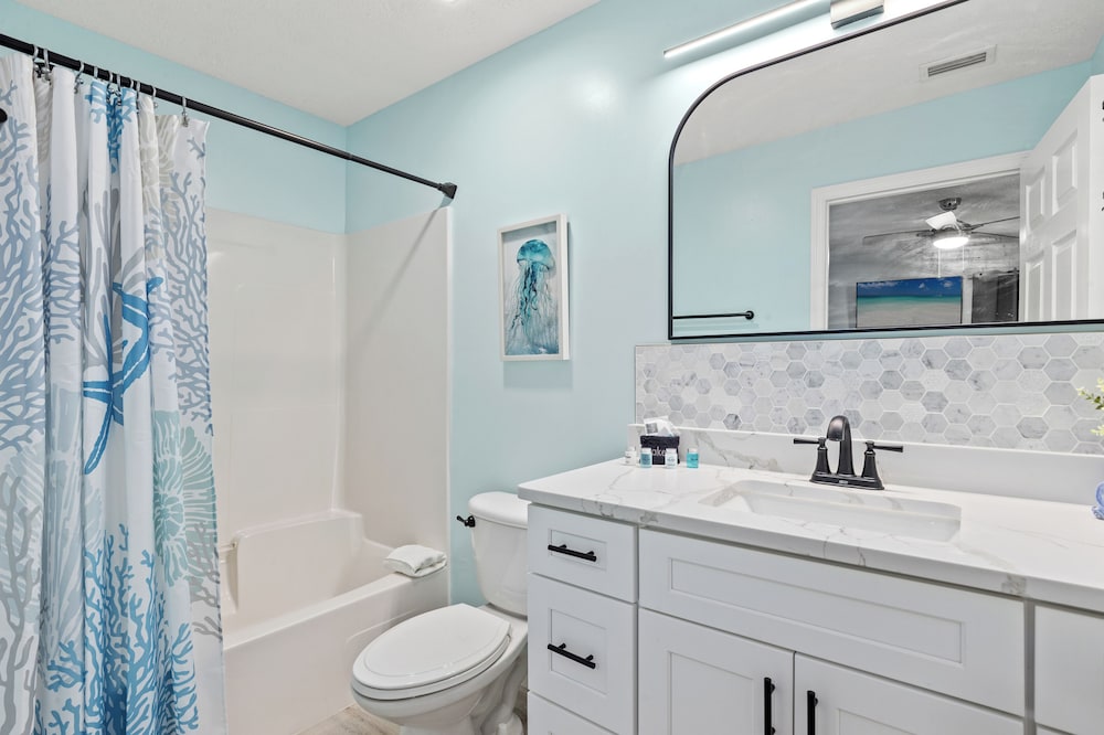 Sago by the Sea: 2-bed, 2.5-bath Retreat Steps From the Beach, Sleeps 7!