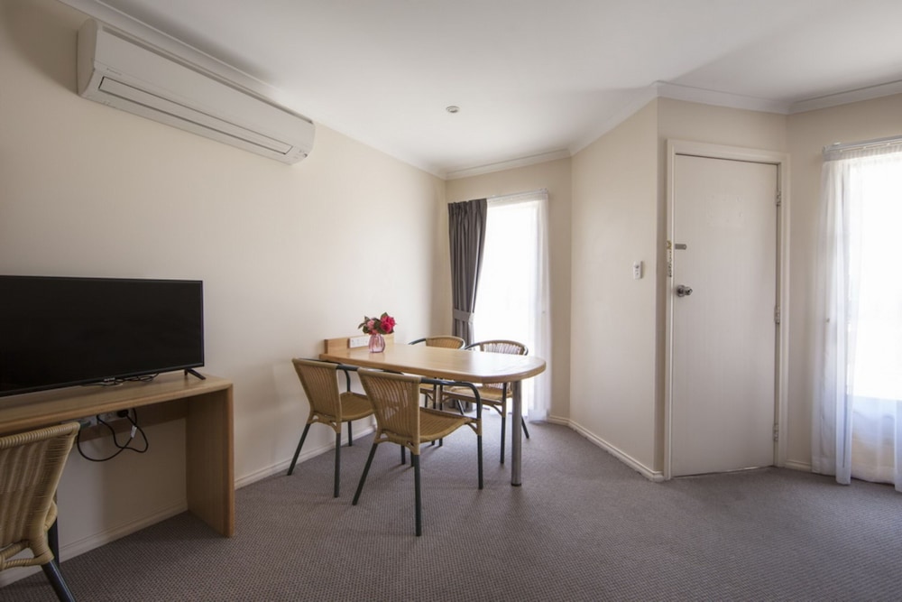 Cooma Motor Inn