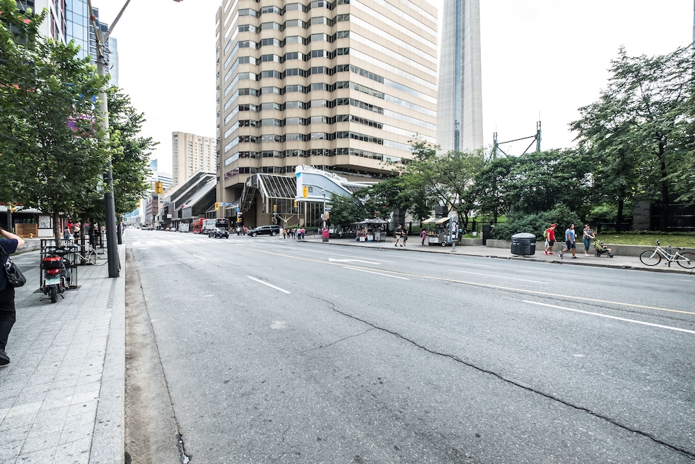 QuickStay - Ultra Luxury on Front St. (Union Station)