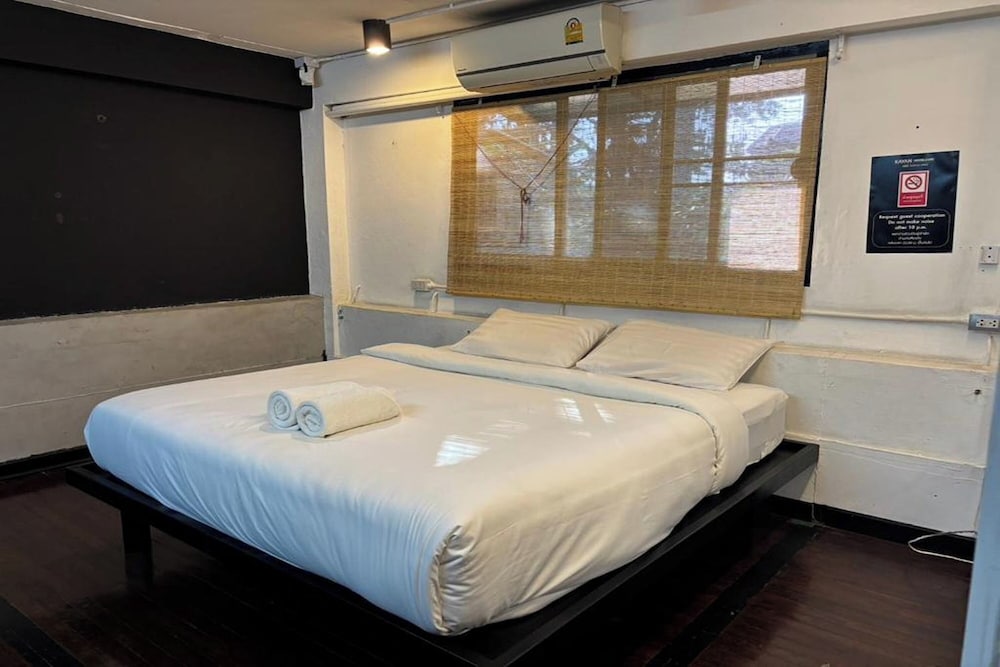 Kayan Hostel