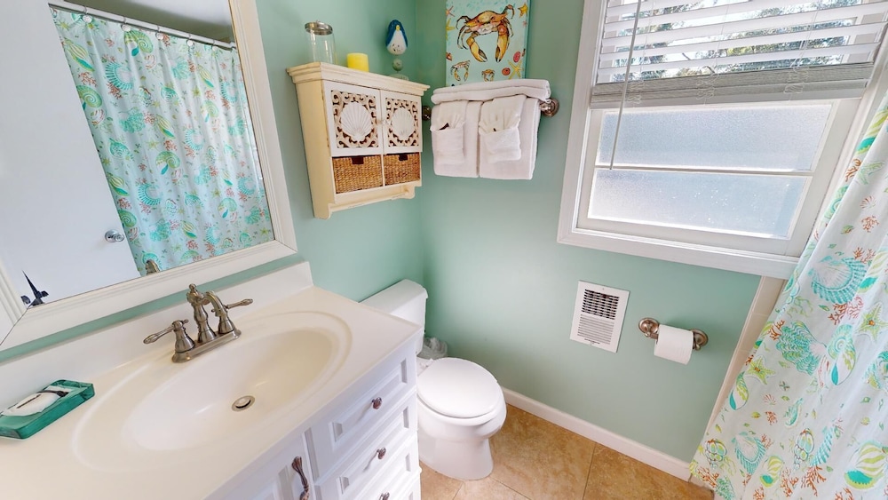 Under The Tybee Sun by Tybee Vacation Rentals