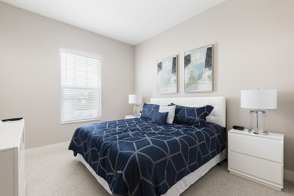 Summerville Vacation Homes by Columbia Management