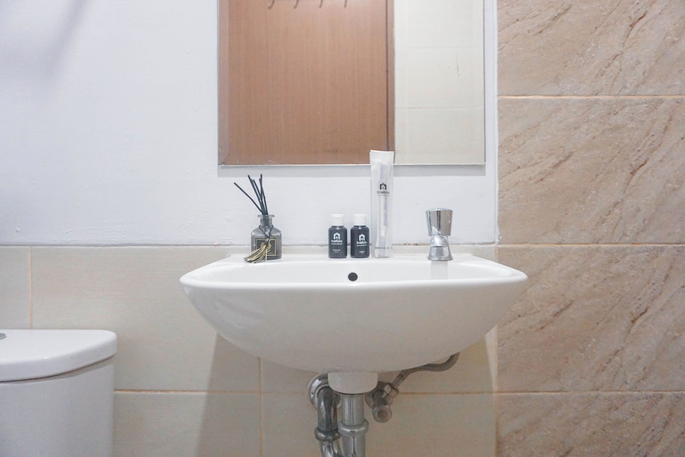 Comfortable Design Studio Room At Transpark Juanda Bekasi Timur Apartment
