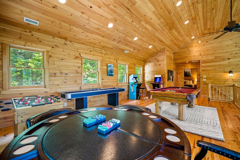 Eagle Nest Lodge Hot Tubs Mountain Views