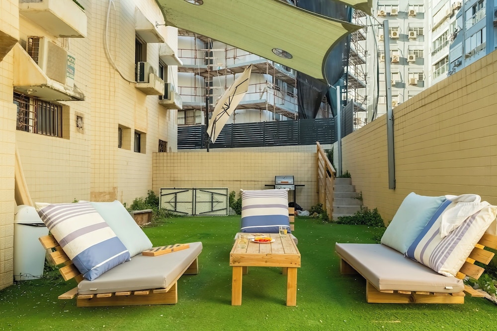 Netanya Beach & Pool Stay by Sea N' Rent