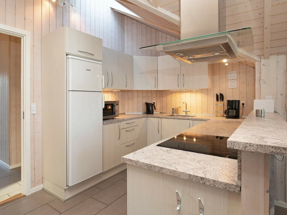 8 Person Holiday Home in Humble-by Traum