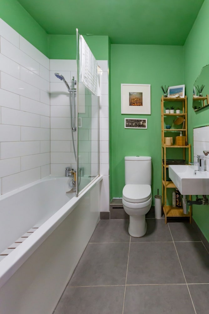Walpole Bay 2 bed Stunning Garden Apt By Adliv