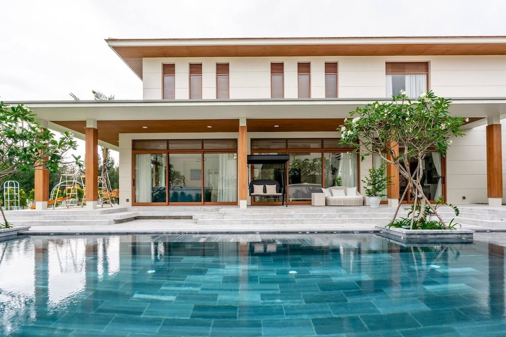 Ocean Villas Beach Resort