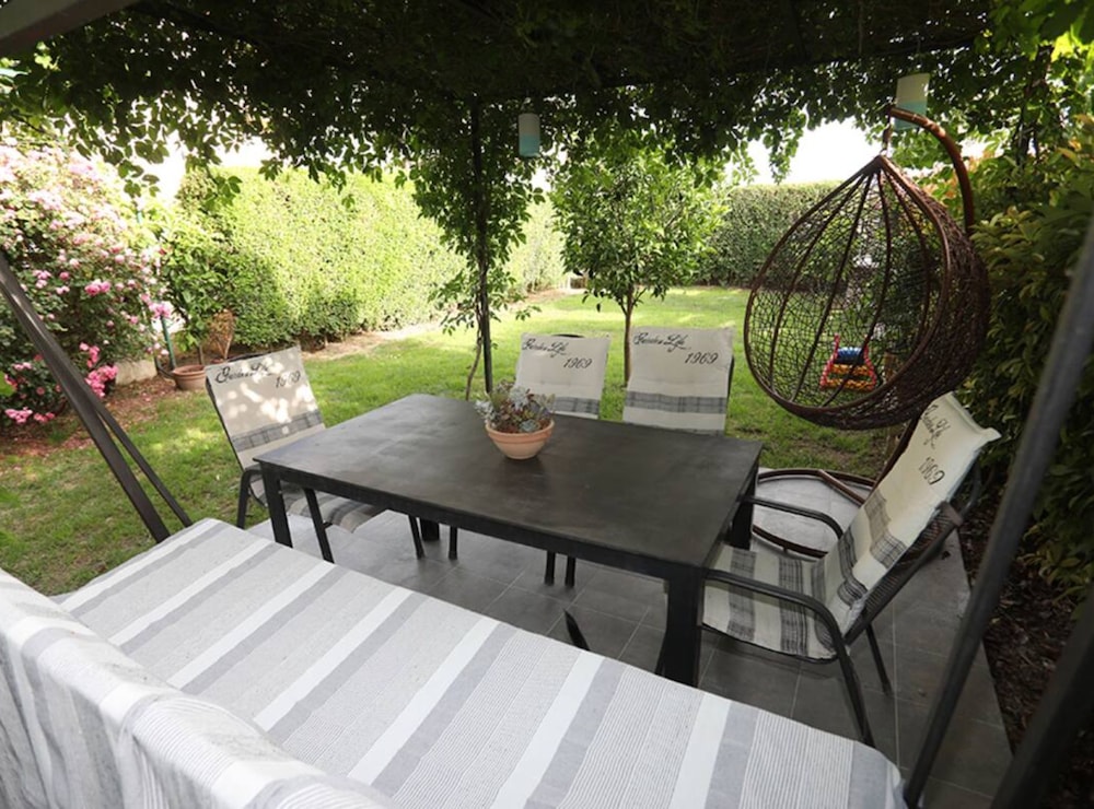 Garden Oasis - Kaštel Lukšić