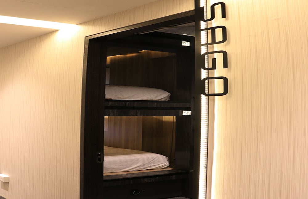 CUBE Boutique Capsule Hotel at Chinatown 13