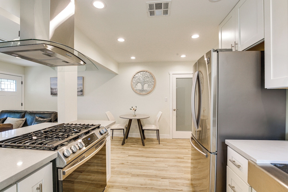 1 Mi to Chula Vista Bayfront: Home w/ Patio!