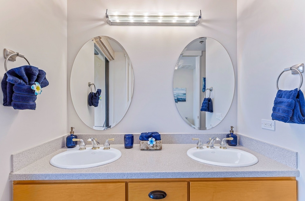 Sands Of Kahana Ph 381 3bd/3ba Of 3 Bedroom Condo by RedAwning view 2