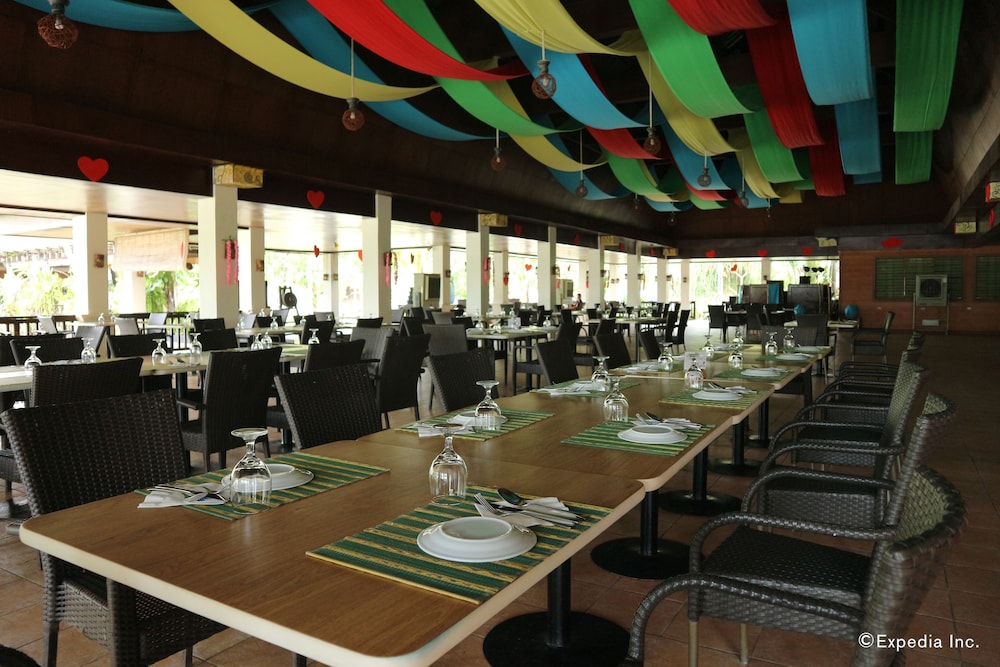 Dos Palmas Island Resort & Spa