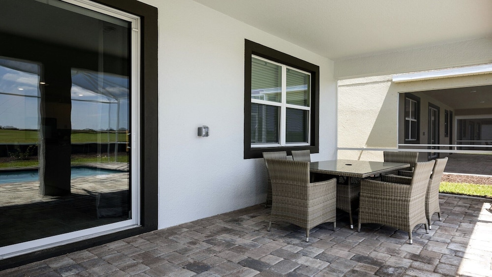 The Retreat at Champions Gate by Nova