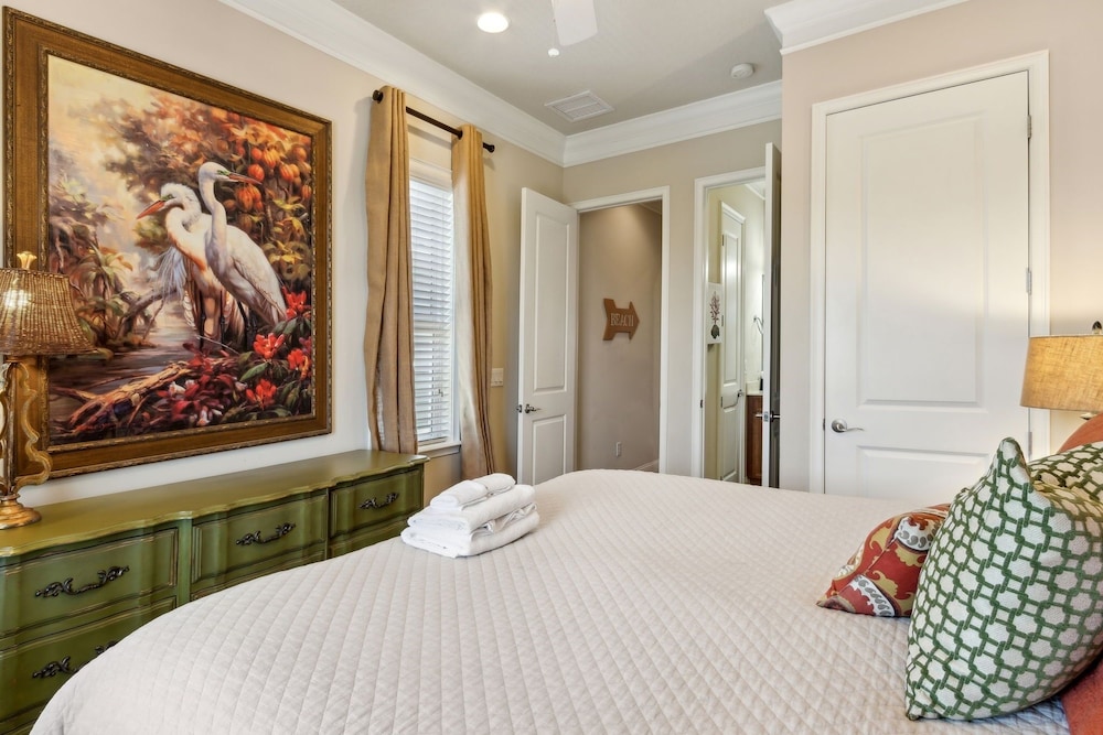 1943 S Fletcher 3 Bedroom Townhouse