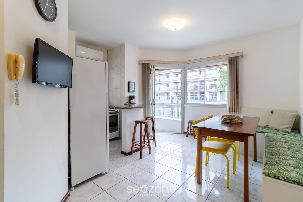 Fully Equipped Apartments Just Minutes From Jurere Beach - CIE