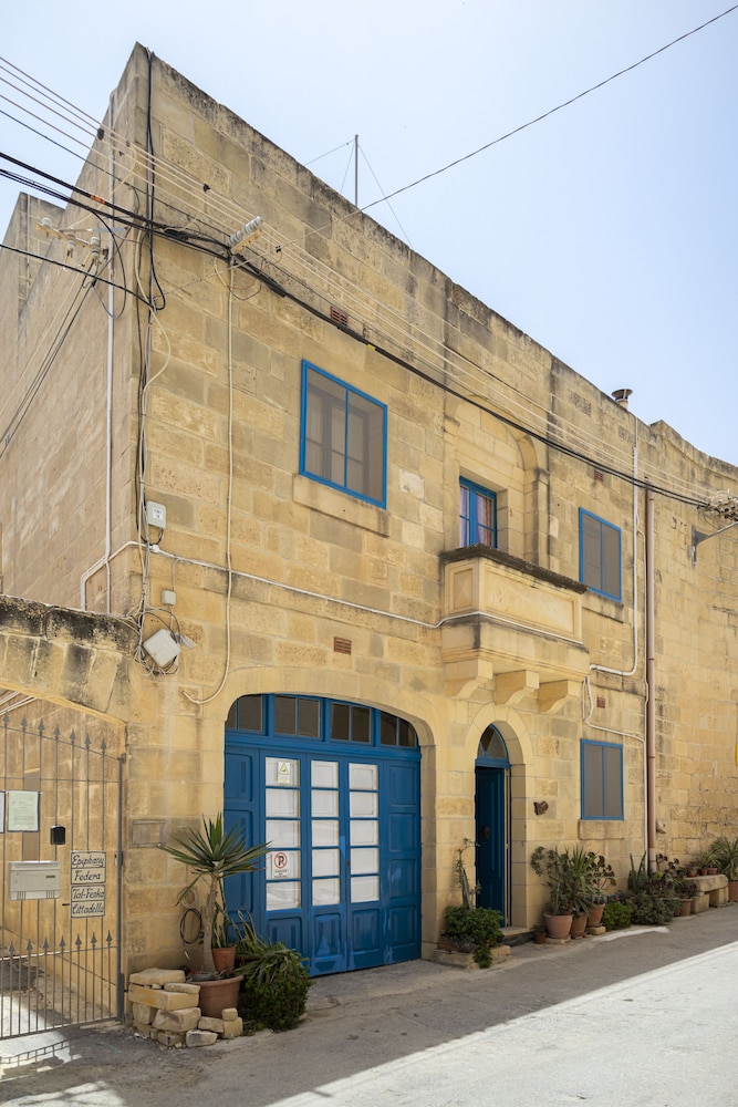Tal-Kitarra Villa