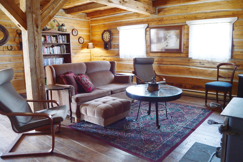 Meadow Lake Guest Ranch