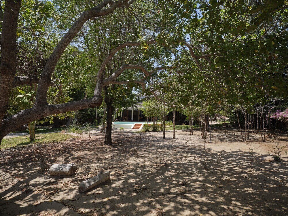 Antsanitia Resort