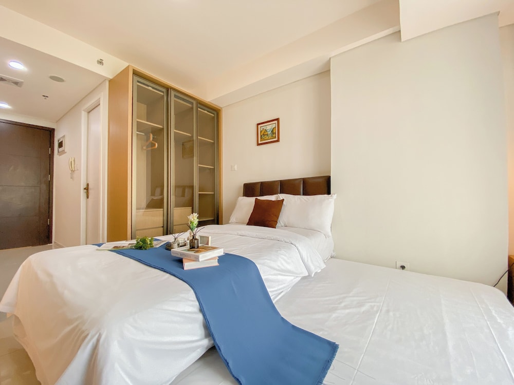 Studio Room Near Kalideres Station At Daan Mogot City Apartment