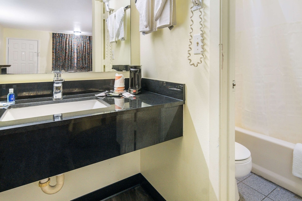 Rodeway Inn Ranger I-20
