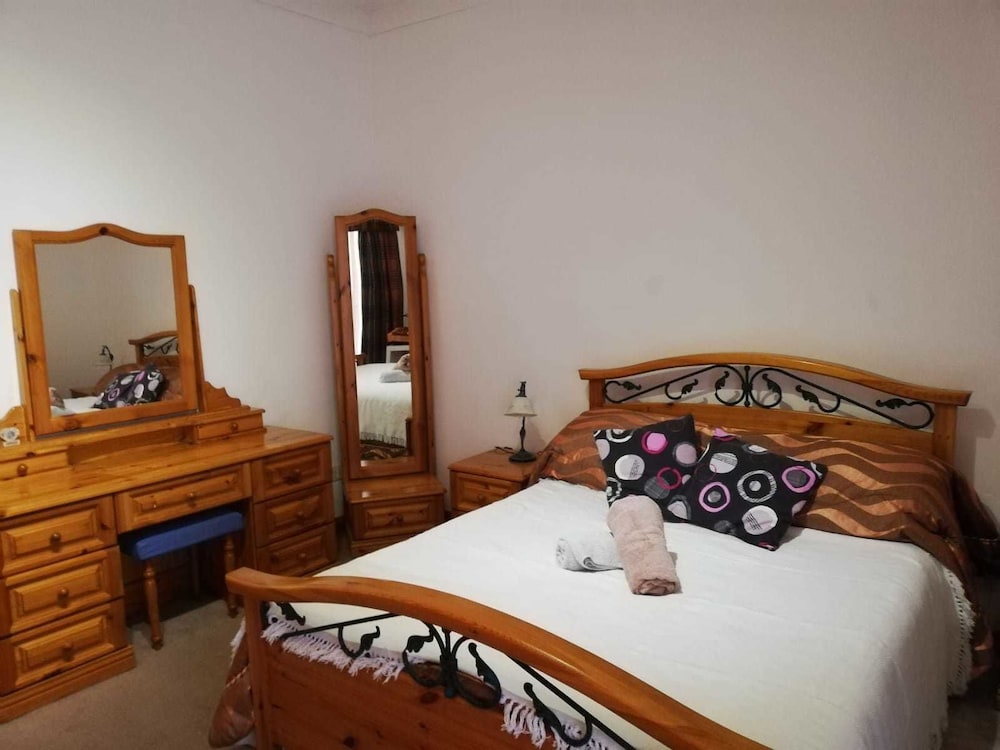 Maltese Rooms