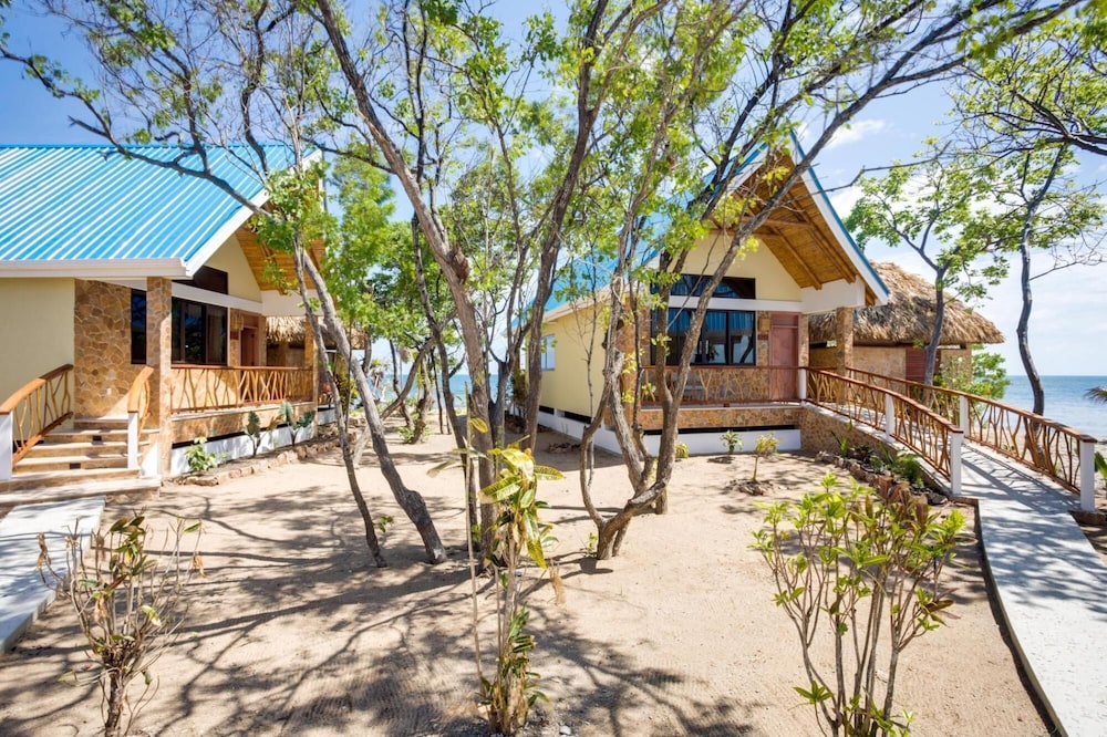 Incredible All-inclusive Luxury Private Island Resort in the Caribbean