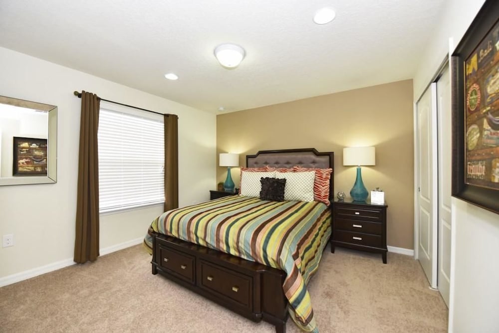8878 Windsor Hills House 8 Bedroom by Florida Star