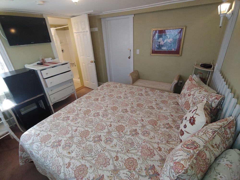 Island Guest House B&B