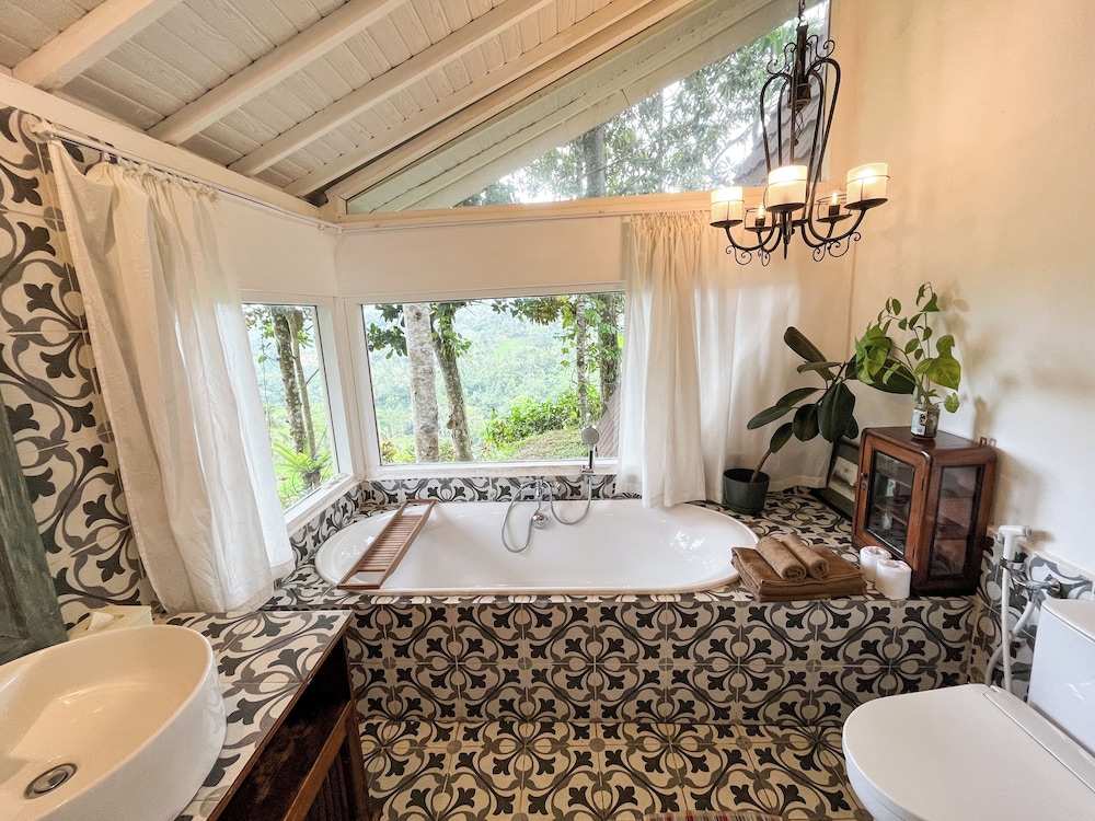 Frame Cabin with Endless Rice Field View