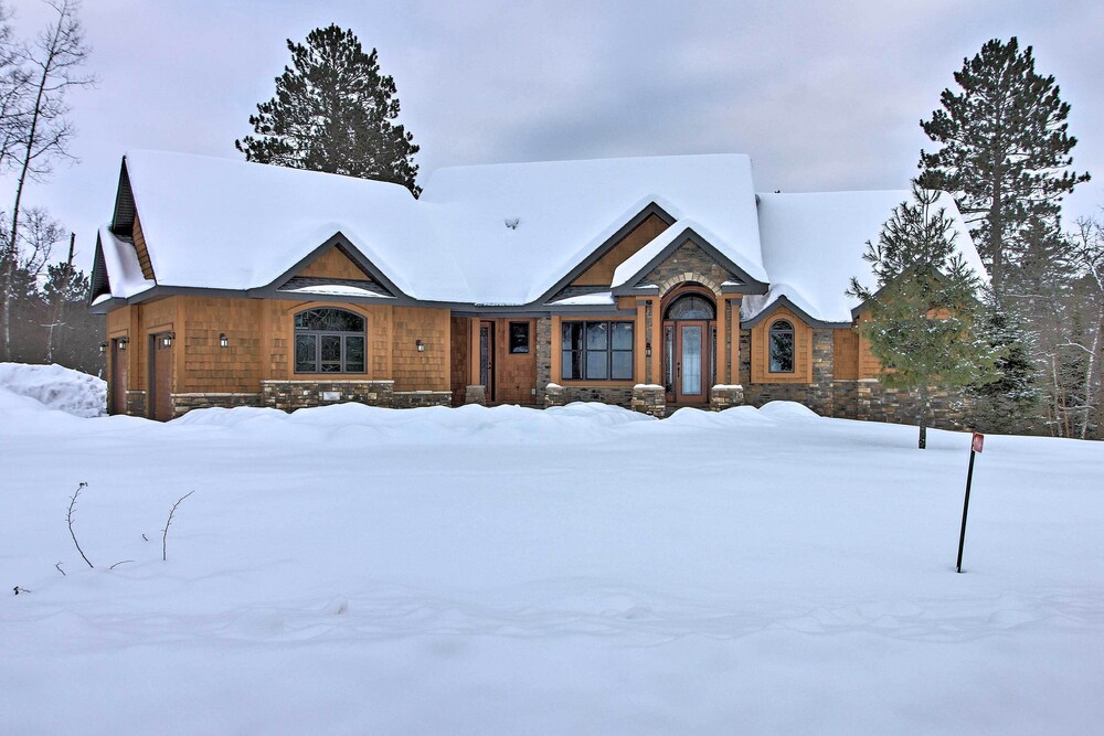 Lakefront Giants Ridge Retreat Near Ski & Golf! view 2