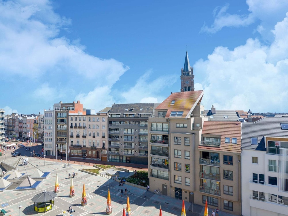 Simplistic Apartment in Blankenberghe near Belgium Pier view 4