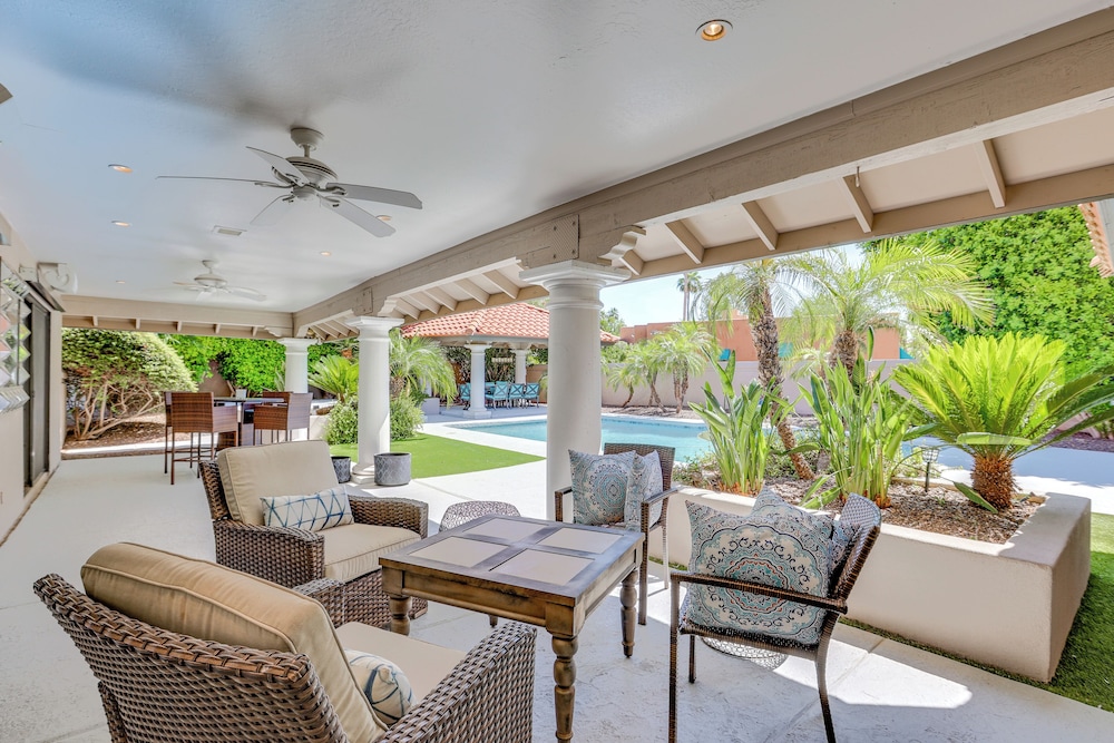 16 Mi to Dtwn: Phoenix Gem w/ Private Pool