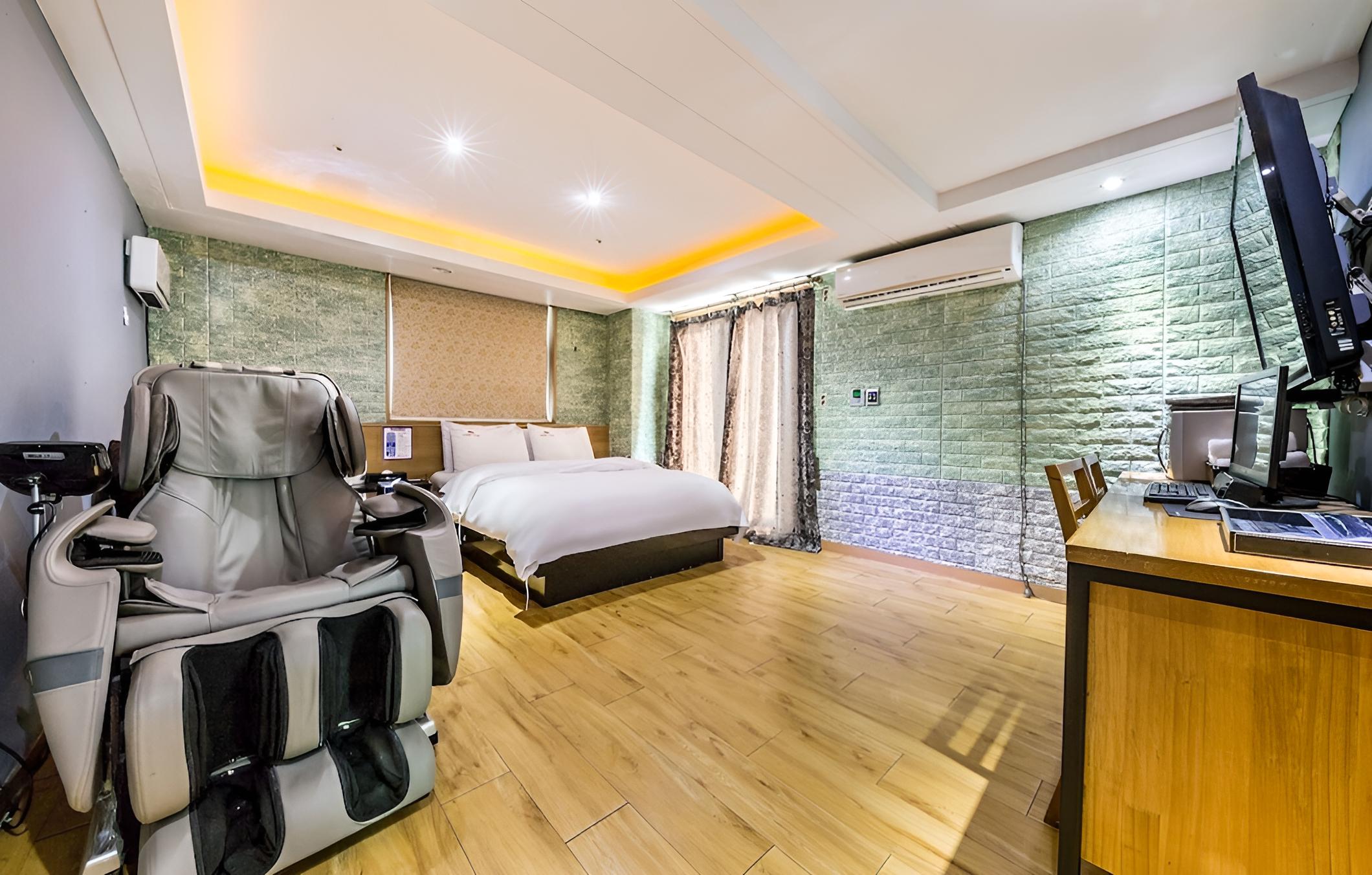 Gildong Argo Hotel