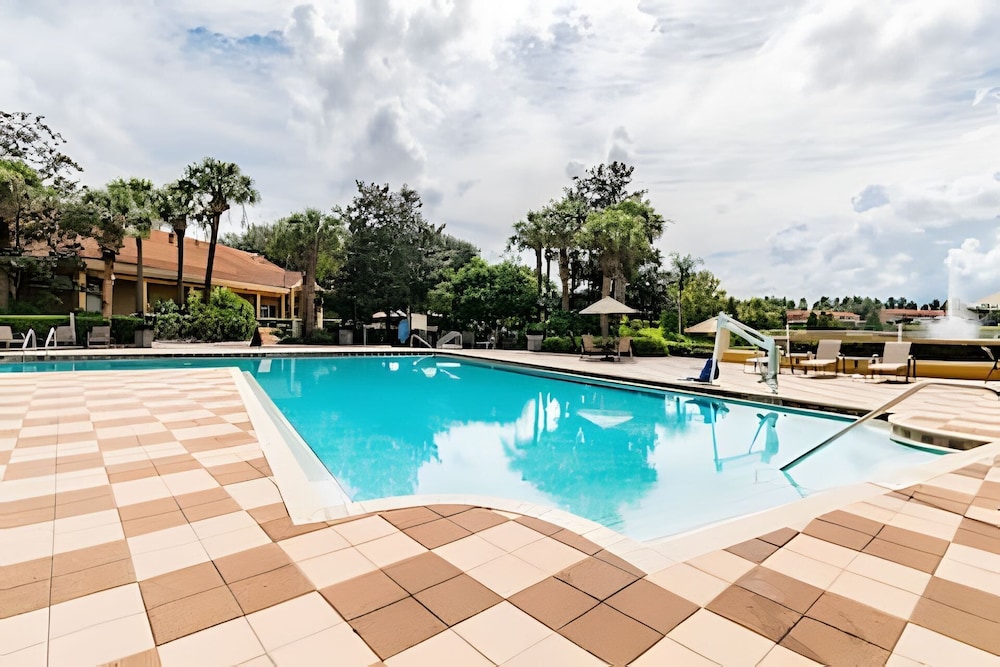 3bd/2.5ba Private Jacuzzi King Bed