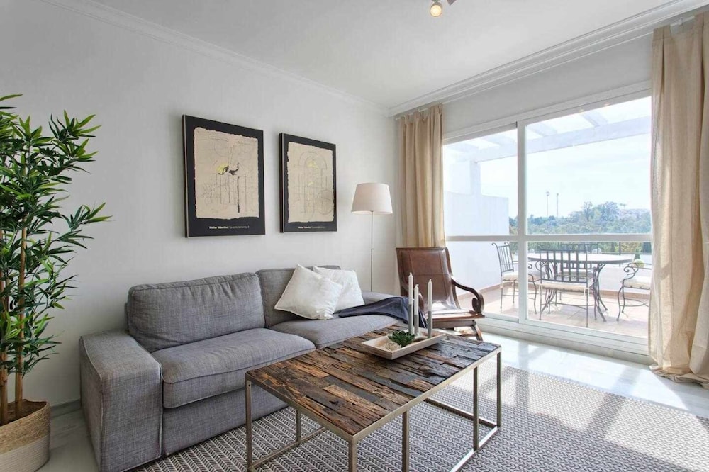 Senorio de Gonzaga Great 2 Bedroom Apartment