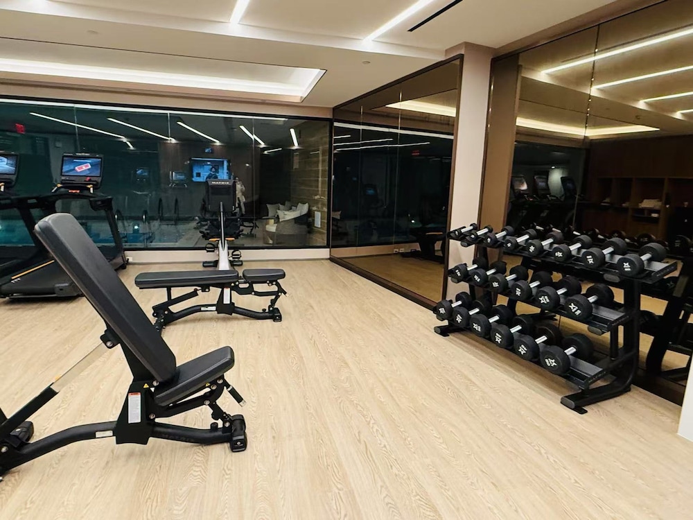 Hotel-level New Luxury Home w Gym Pool