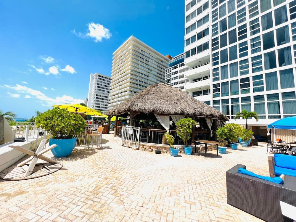 Beachfront Escape Pool Stunning Beach Views