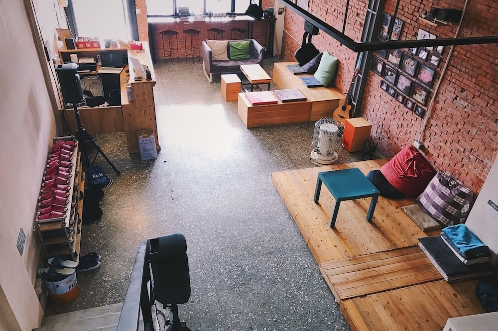 Lane62 Hostel