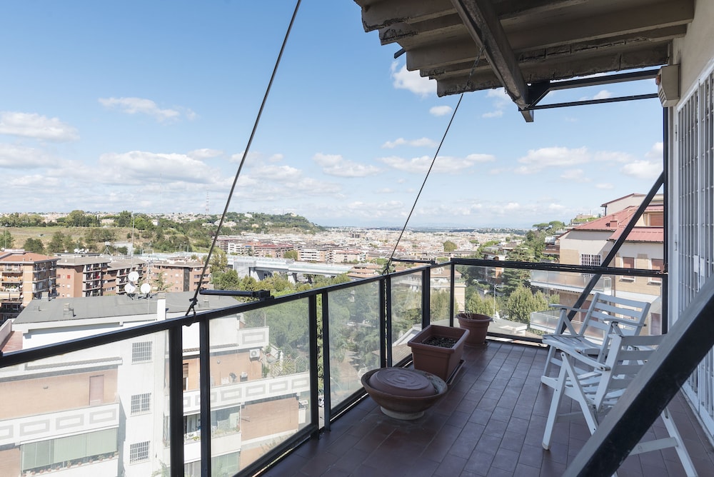 San Pietro Exclusive Panoramic Flat
