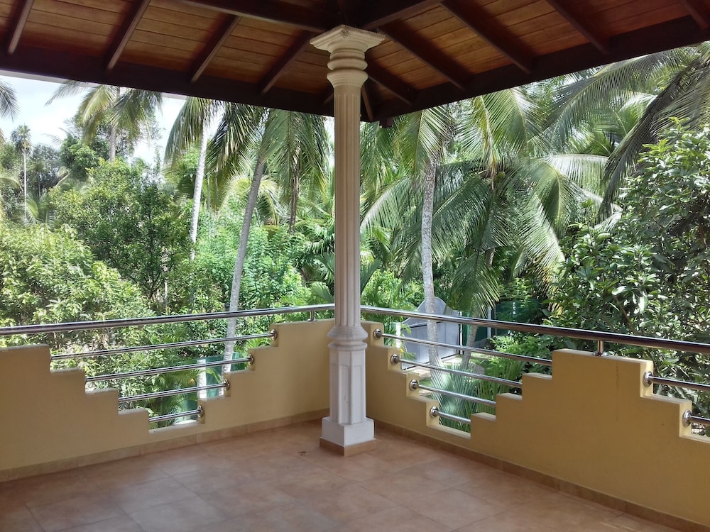 Vinses Villa in Hikkaduwa