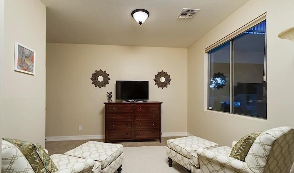 Dynamite By Signature Vacation Rentals